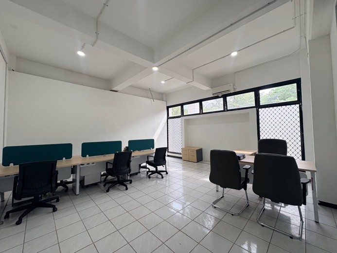 Ruang Tata Usaha (Administrasi Akademik)